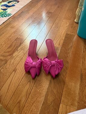 Bow Heels